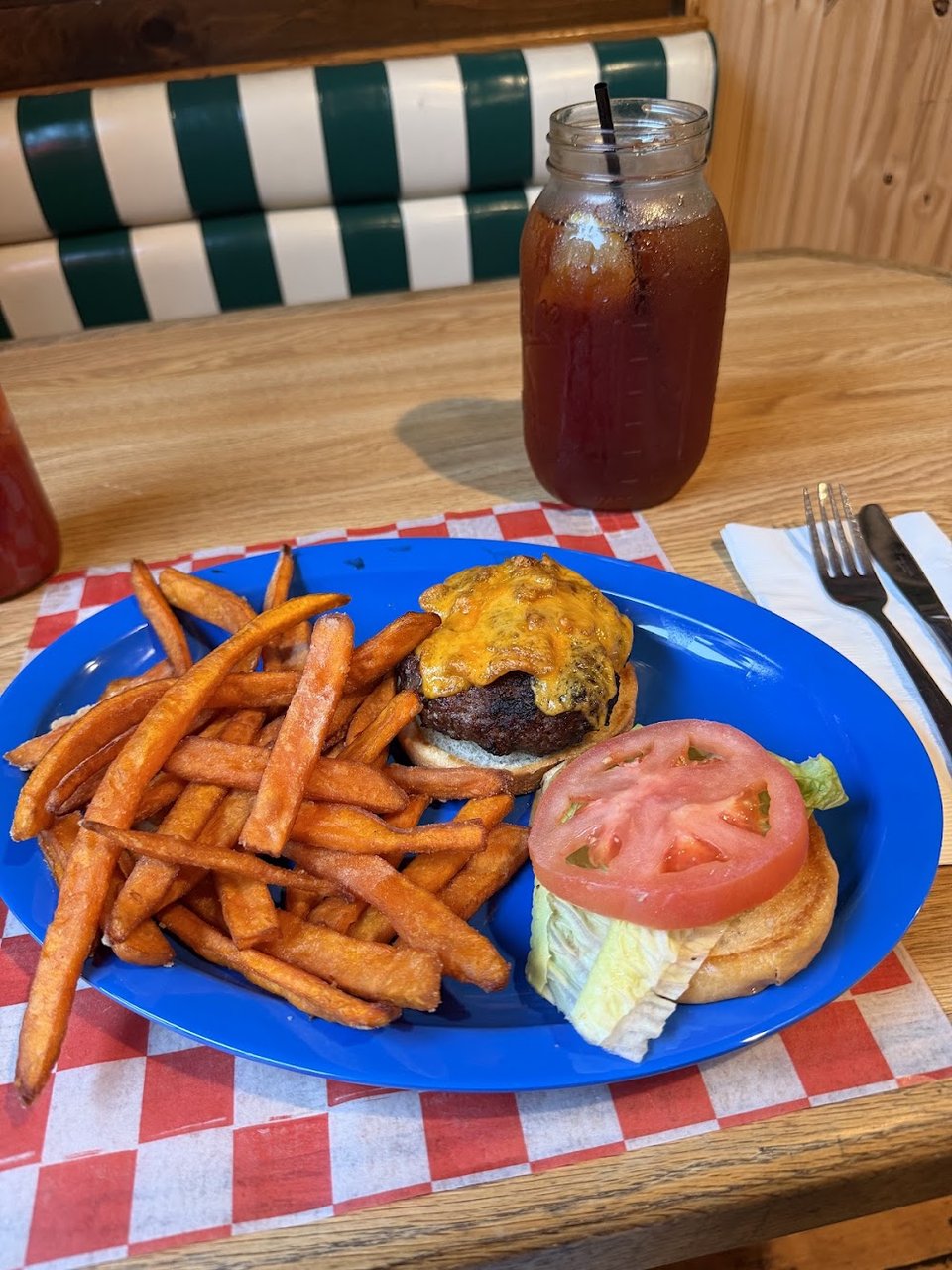Cheeseburger with Sweet Potato Fries